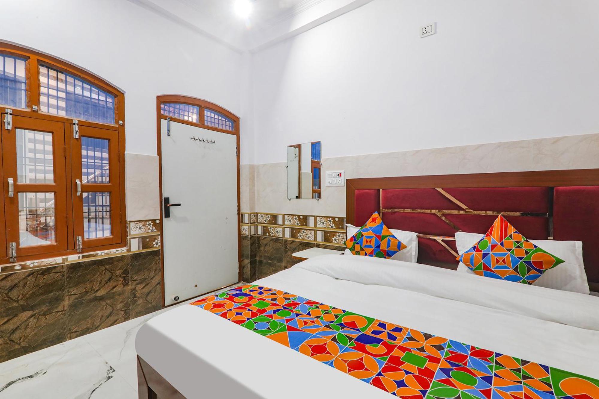 Hotel Fabexpress Shree Siya Raman - 500M From Shri Ram Janam Bhumi Ayodhya Exterior foto