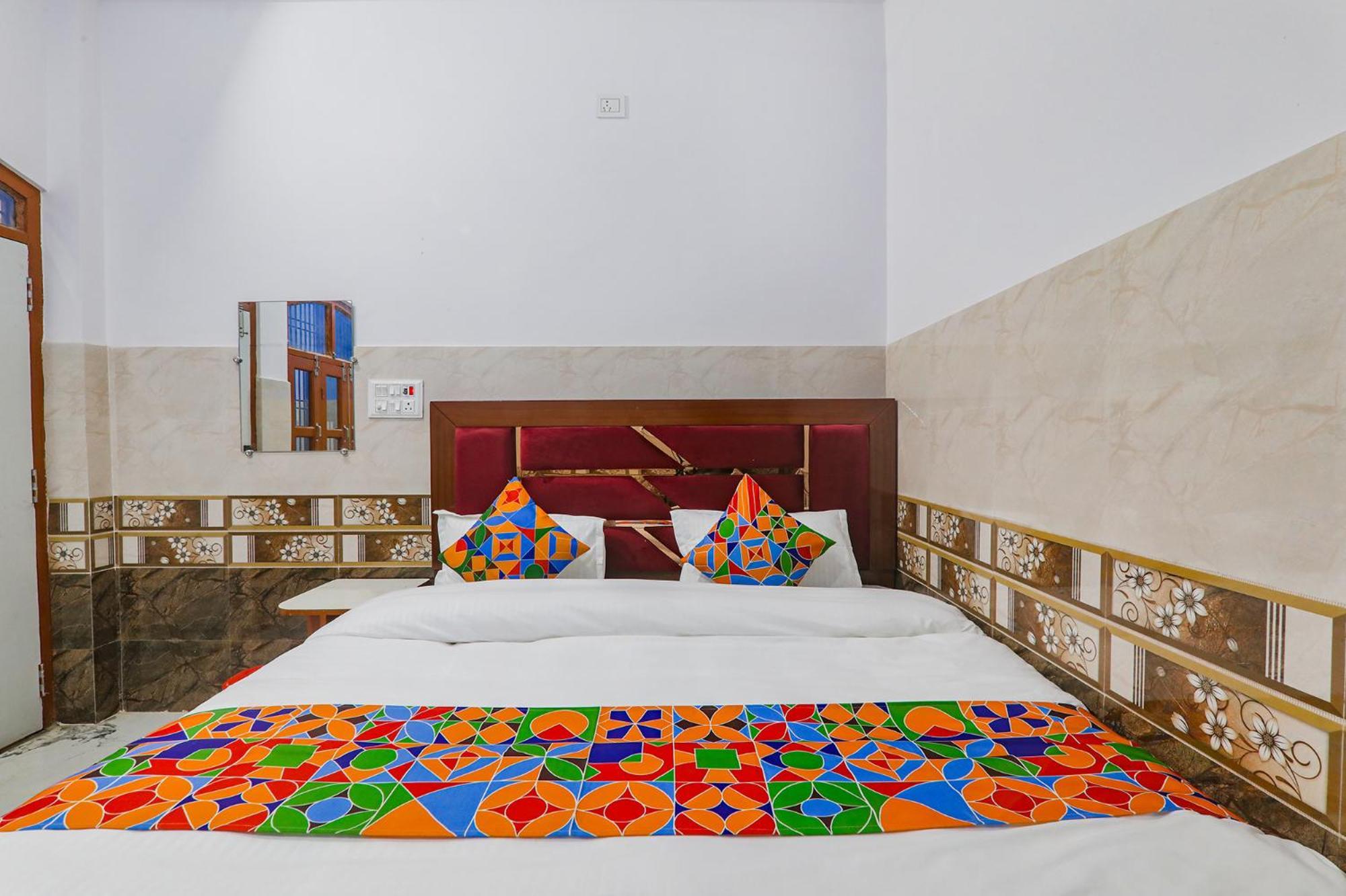 Hotel Fabexpress Shree Siya Raman - 500M From Shri Ram Janam Bhumi Ayodhya Exterior foto