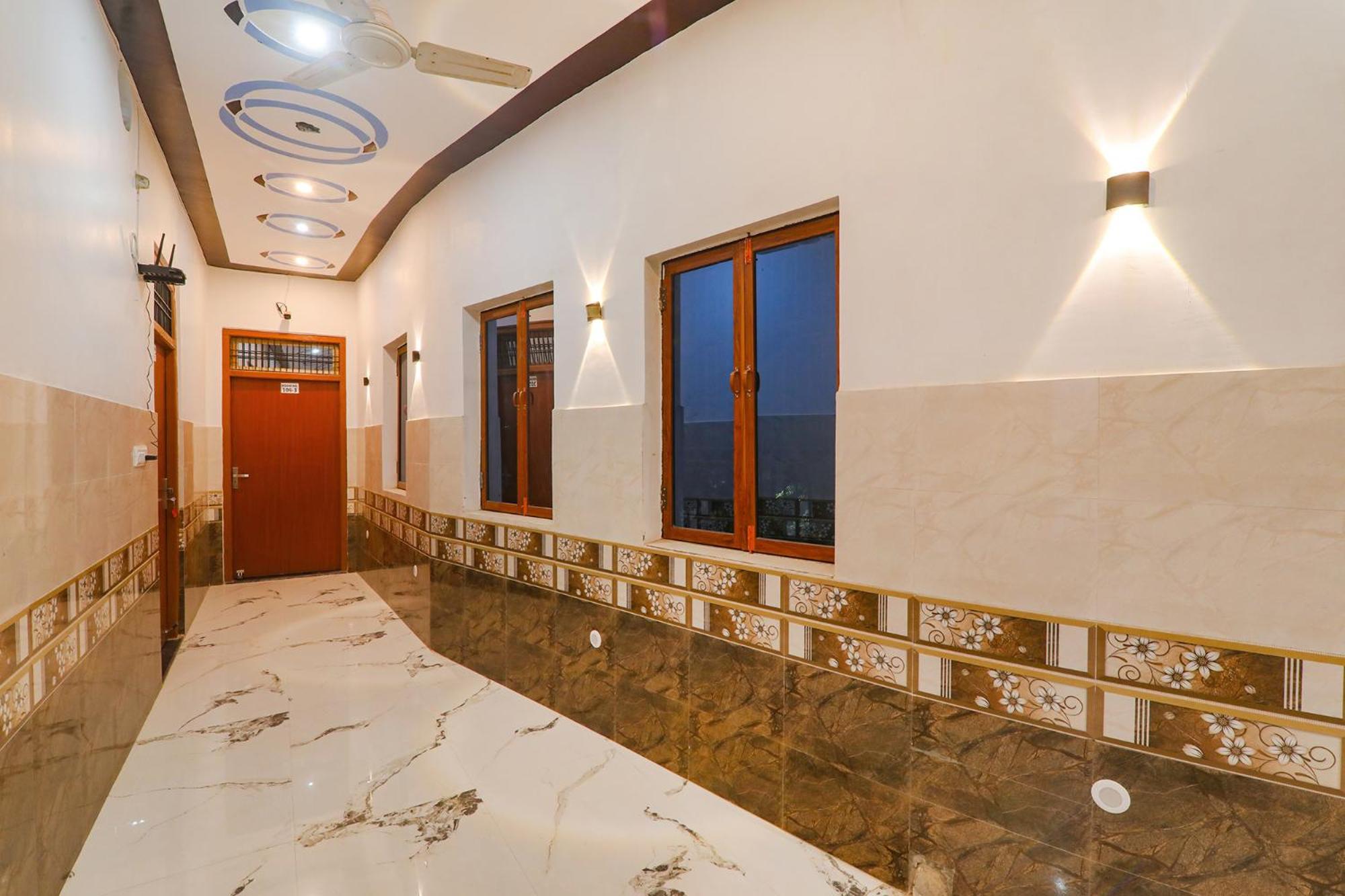 Hotel Fabexpress Shree Siya Raman - 500M From Shri Ram Janam Bhumi Ayodhya Exterior foto